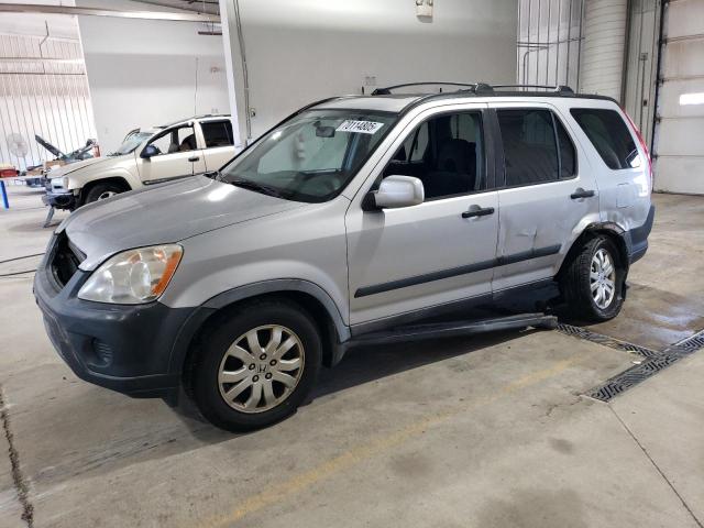 HONDA CR-V EX 2005 with VIN JHLRD77885C015533 - Photo from auction