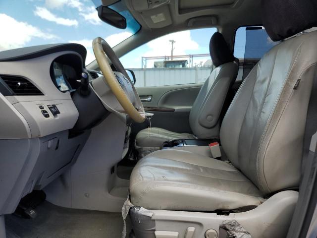 Photo 7 from auction – 2012 TOYOTA SIENNA XLE with VIN 5TDYK3DC3CS199369