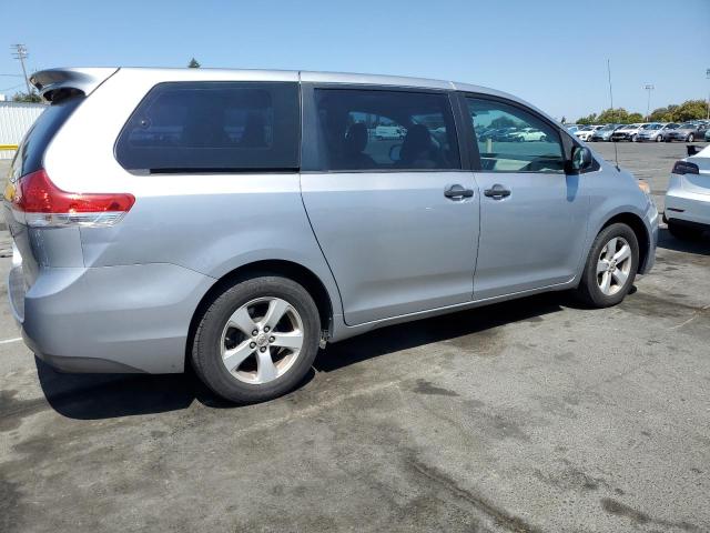 Photo 3 from auction – 2011 TOYOTA SIENNA BAS with VIN 5TDKA3DC7BS006616