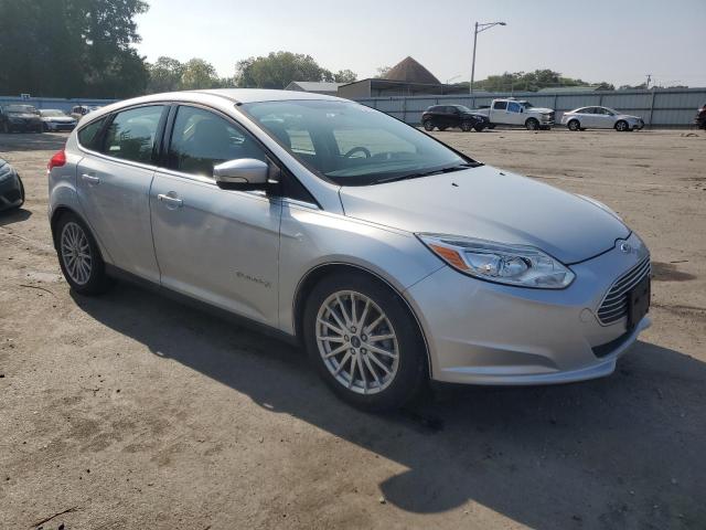 Photo 4 from auction – 2016 FORD FOCUS BEV with VIN 1FADP3R43GL388327