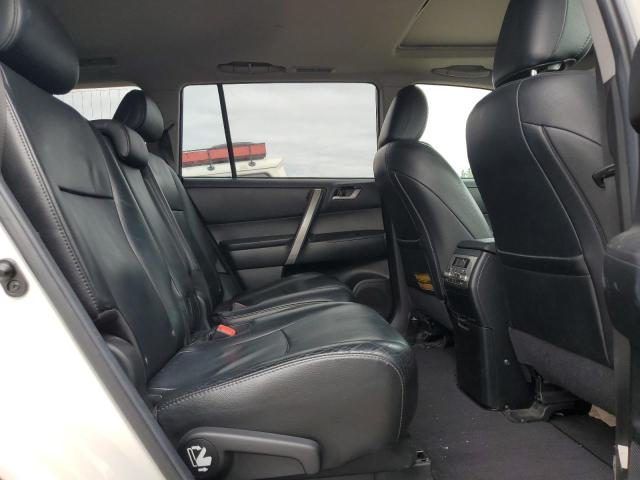 Photo 11 from auction – 2012 TOYOTA HIGHLANDER with VIN 5TDBK3EH4CS154425