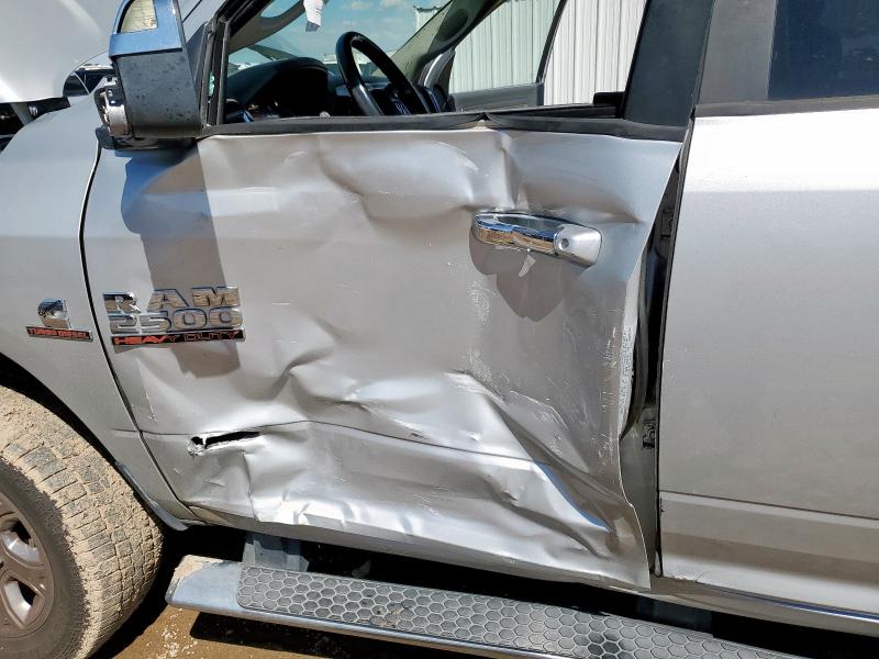 Photo 7 from auction – 2017 RAM 2500 SLT with VIN 3C6UR5ML1HG648454