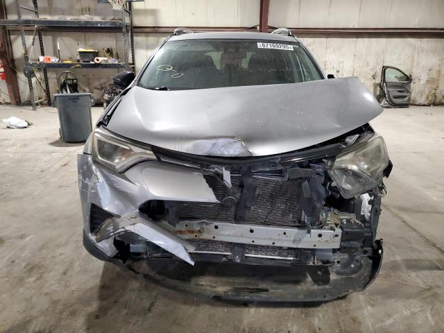 Photo 5 from auction – 2017 TOYOTA RAV4 LE with VIN 2T3BFREV0HW612870