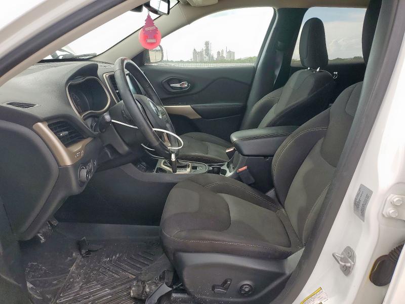 Photo 7 from auction – 2019 JEEP CHEROKEE L with VIN 1C4PJLCB3HD214639