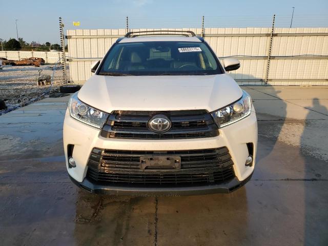 Photo 5 from auction – 2017 TOYOTA HIGHLANDER with VIN 5TDJZRFH3HS427533
