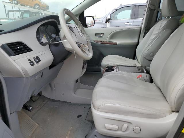 Photo 7 from auction – 2013 TOYOTA SIENNA XLE with VIN 5TDYK3DC3DS310035