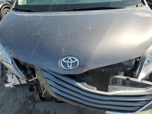 Photo 12 from auction – 2013 TOYOTA SIENNA XLE with VIN 5TDYK3DC3DS331564
