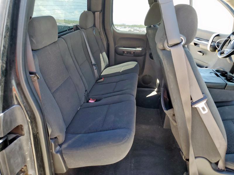 Photo 10 from auction – 2007 CHEVROLET SILVERADO C1500 with VIN 1GCEC19CX7Z505405