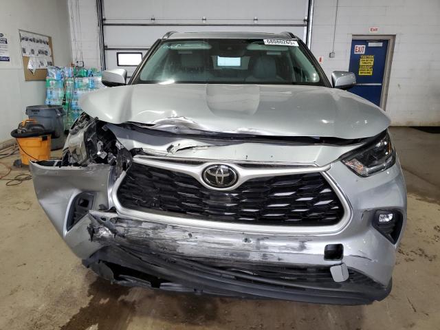 Photo 5 from auction – 2021 TOYOTA HIGHLANDER with VIN 5TDGZRBHXMS060690