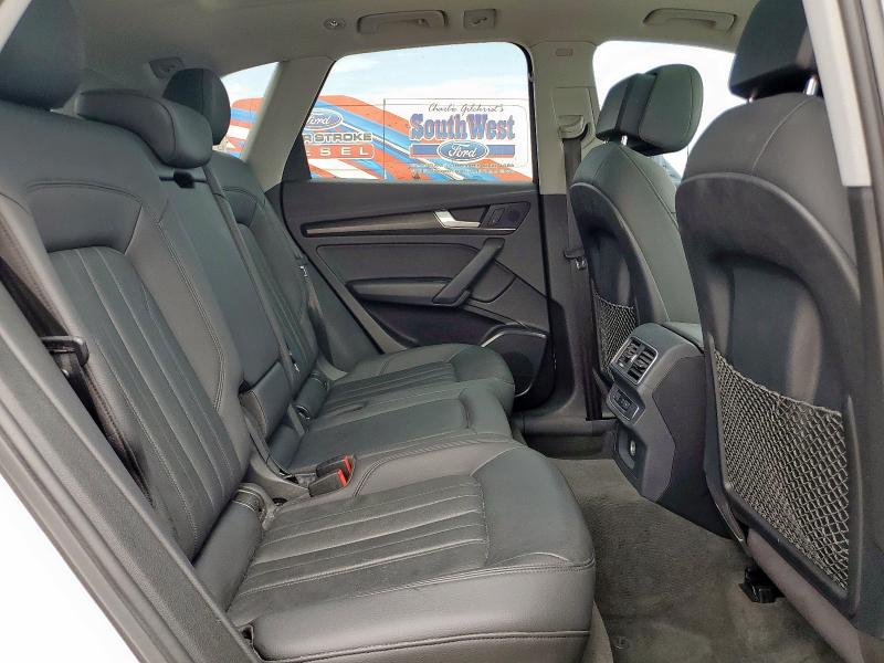 Photo 11 from auction – 2019 AUDI Q5 PREMIUM with VIN WA1ANAFY5K2065310