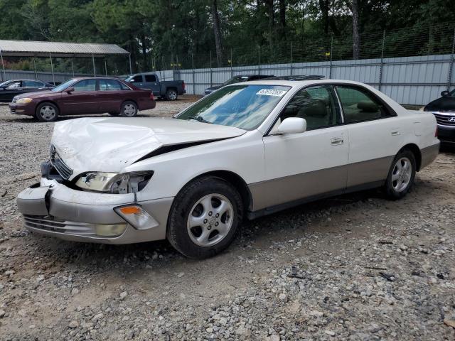 LEXUS ES 300 1997 with VIN JT8BF22G0V0057561 - Photo from auction