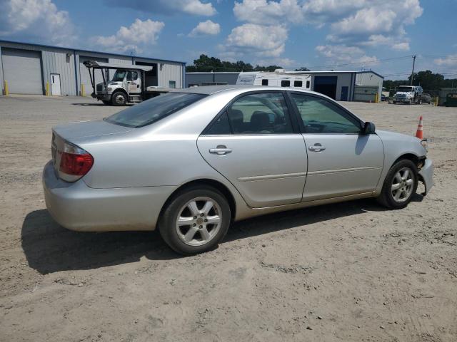 Photo 3 from auction – 2005 TOYOTA CAMRY LE with VIN 4T1BE32K85U965288