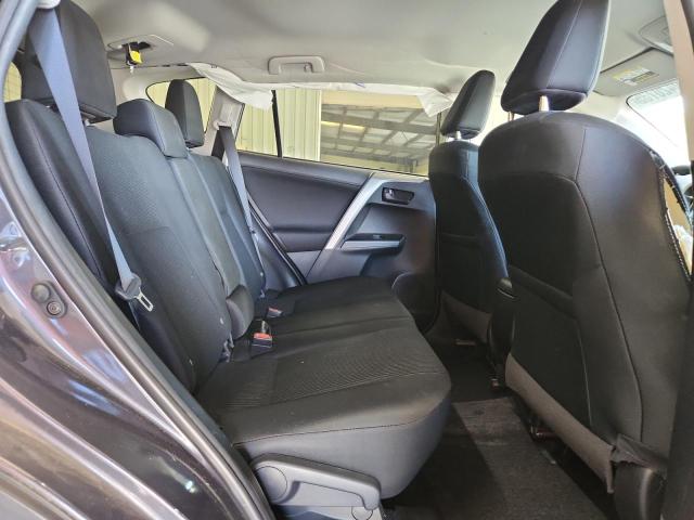 Photo 11 from auction – 2018 TOYOTA RAV4 LE with VIN 2T3BFREV3JW852436