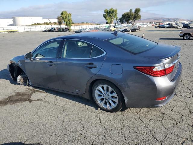 Photo 2 from auction – 2014 LEXUS ES 300H with VIN JTHBW1GGXE2066226