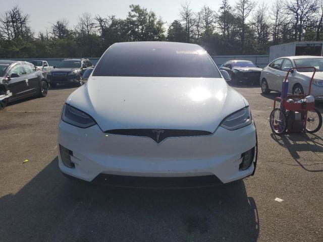 Photo 5 from auction – 2016 TESLA MODEL X with VIN 5YJXCBE22GF008219