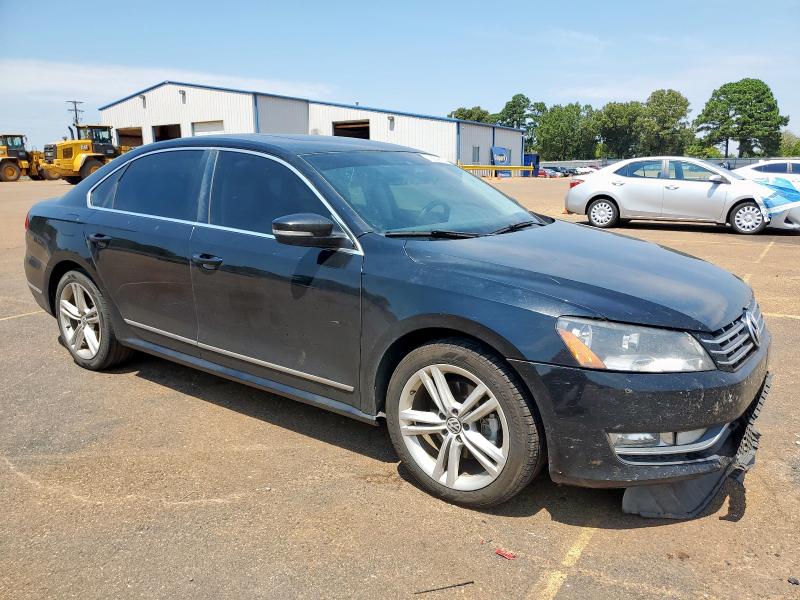 Photo 4 from auction – 2014 VOLKSWAGEN PASSAT SEL with VIN 1VWCN7A34EC099389