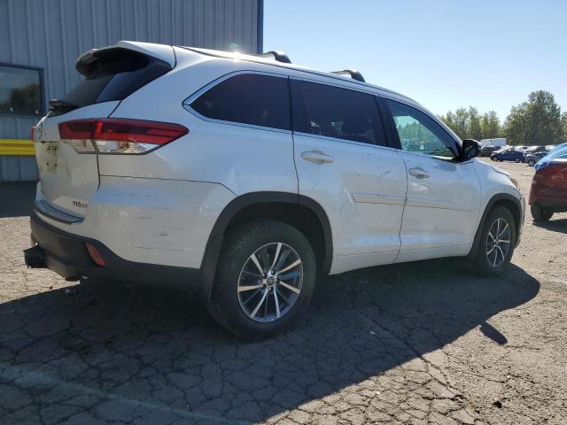 Photo 3 from auction – 2017 TOYOTA HIGHLANDER with VIN 5TDJZRFH9HS446068