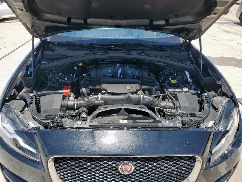 Photo 12 from auction – 2017 JAGUAR F-PACE PRE with VIN SADCK2BV8HA062946