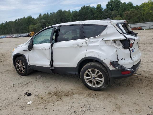 Photo 2 from auction – 2017 FORD ESCAPE SE with VIN 1FMCU9GD4HUD23854