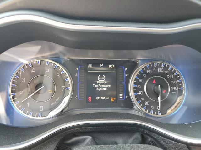 Photo 9 from auction – 2015 CHRYSLER 200 LIMITE with VIN 1C3CCCAB3FN734301