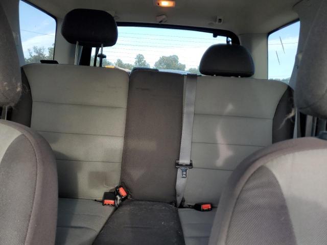 Photo 10 from auction – 2005 FORD ESCAPE XLS with VIN 1FMYU92Z25KC10971