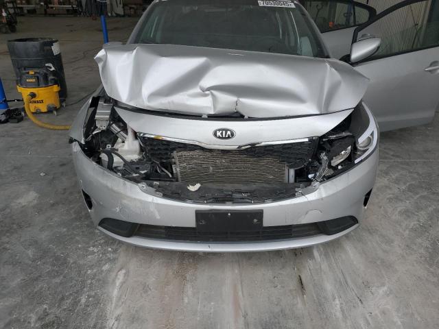 Photo 11 from auction – 2018 KIA FORTE LX with VIN 3KPFK4A73JE270033