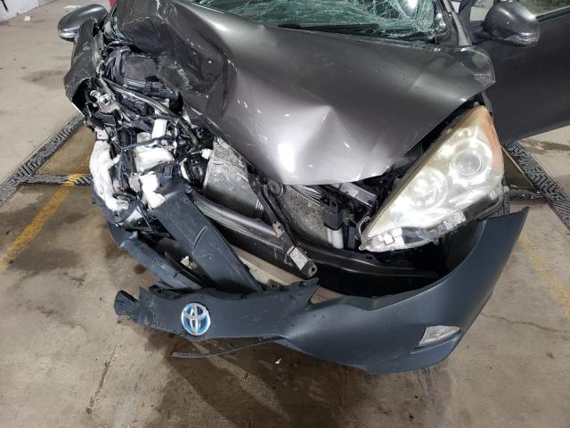 Photo 11 from auction – 2013 TOYOTA PRIUS C with VIN JTDKDTB35D1043674
