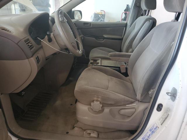 Photo 7 from auction – 2004 TOYOTA SIENNA with VIN 5TDZA23C04S050504