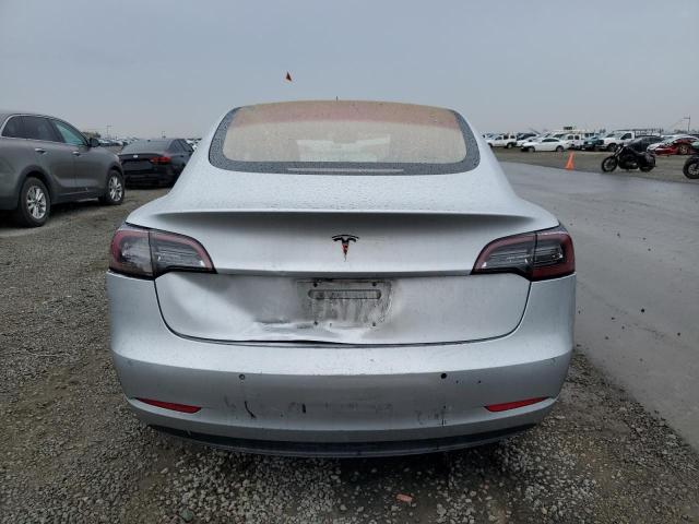 Photo 6 from auction – 2018 TESLA MODEL 3 with VIN 5YJ3E1EA8JF039461