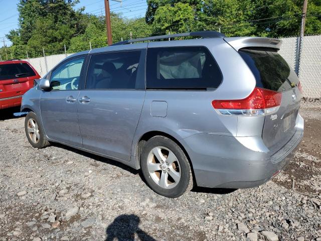 Photo 2 from auction – 2011 TOYOTA SIENNA LE with VIN 5TDKK3DC3BS030764
