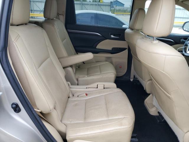 Photo 11 from auction – 2016 TOYOTA HIGHLANDER with VIN 5TDDKRFH3GS294739