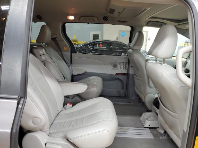 Photo 11 from auction – 2012 TOYOTA SIENNA XLE with VIN 5TDYK3DC6CS194635