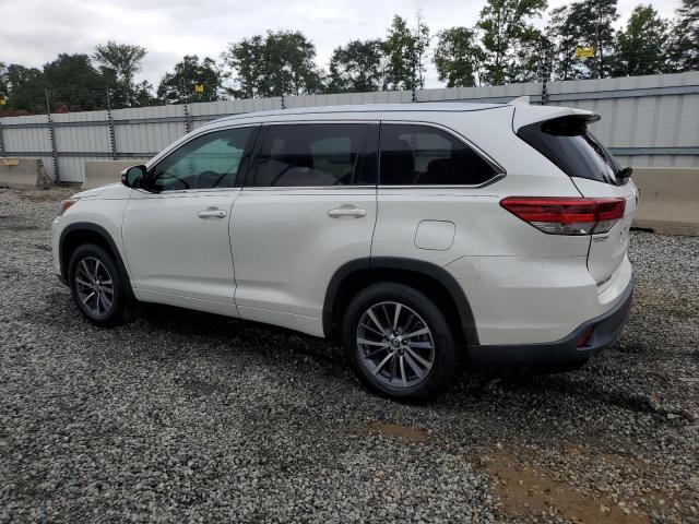 Photo 2 from auction – 2018 TOYOTA HIGHLANDER with VIN 5TDJZRFH4JS523886