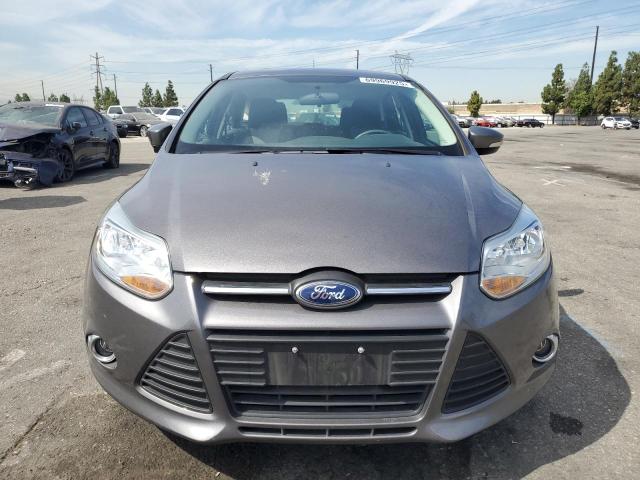 Zdjęcie 5 z aukcji – 2014 FORD FOCUS SE z VIN 1FADP3K20EL341441