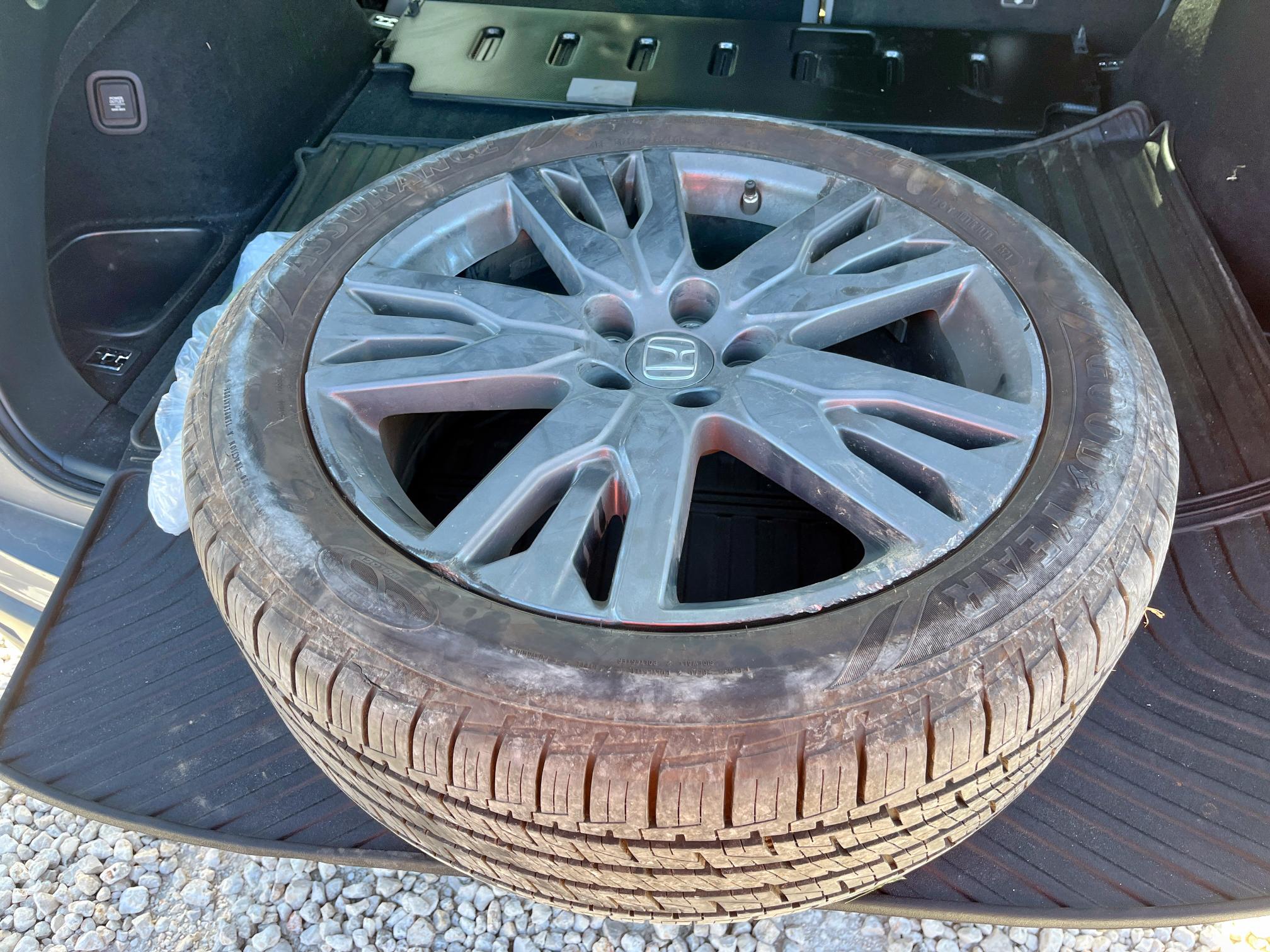 Photo 13 from auction – 2021 HONDA PASSPORT E with VIN 5FNYF8H52MB021388