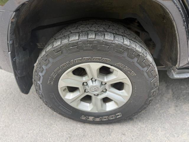 Photo 11 from auction – 2014 TOYOTA 4RUNNER SR with VIN JTEBU5JR9E5165204