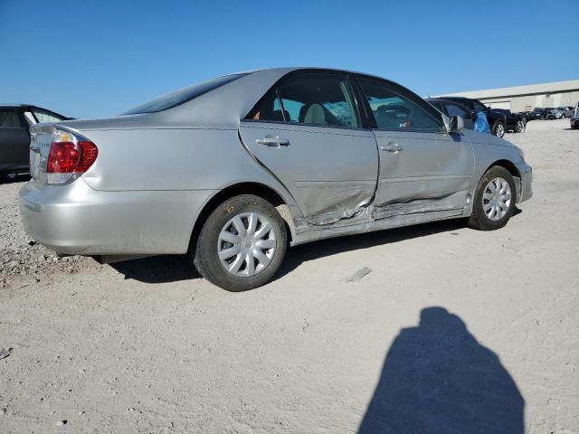Photo 3 from auction – 2005 TOYOTA CAMRY LE with VIN 4T1BE32K45U518232