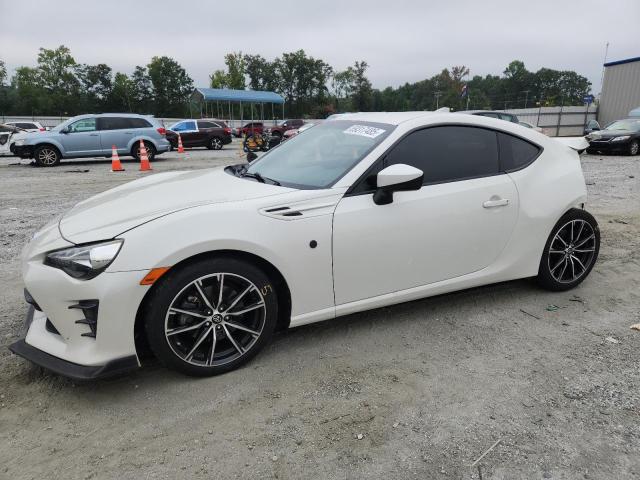 TOYOTA 86 BASE 2017 with VIN JF1ZNAA17H8709193 - Photo from auction