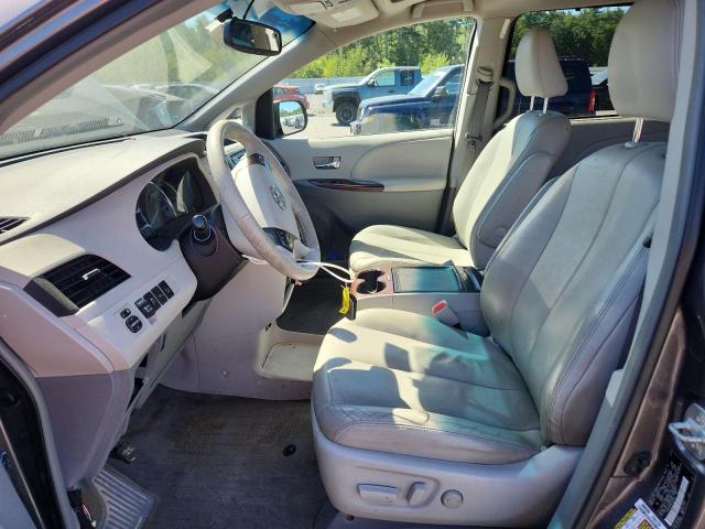 Photo 7 from auction – 2014 TOYOTA SIENNA XLE with VIN 5TDYK3DC9ES473919