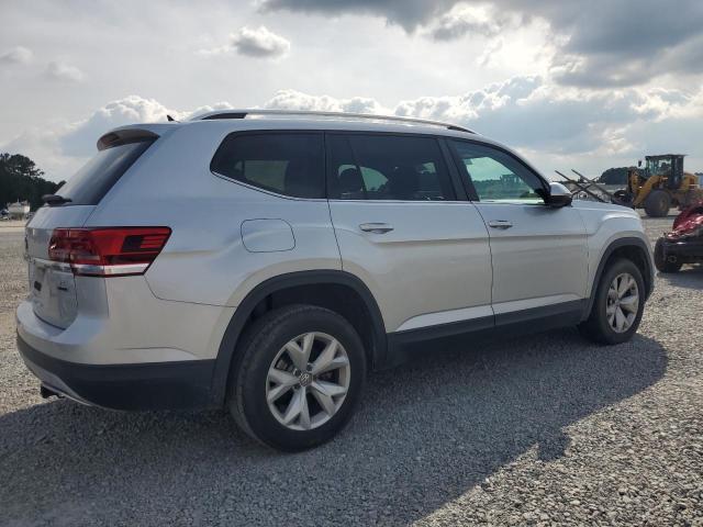 Photo 3 from auction – 2018 VOLKSWAGEN ATLAS SE with VIN 1V2KR2CA6JC577127