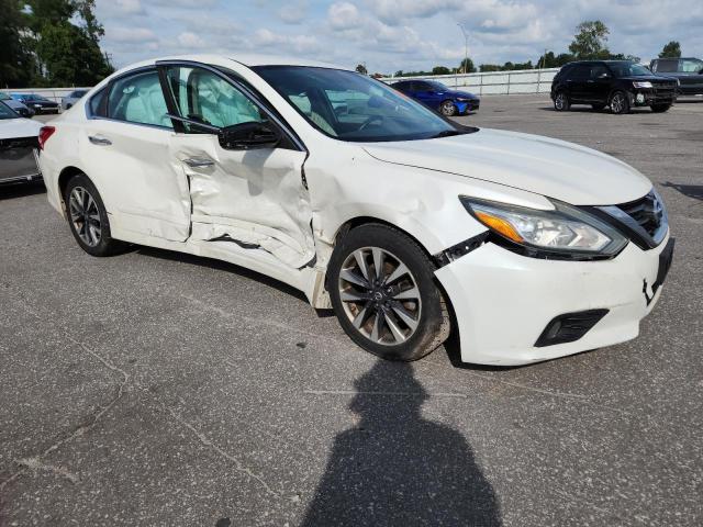 Photo 4 from auction – 2016 NISSAN ALTIMA 2.5 with VIN 1N4AL3AP4GC184401