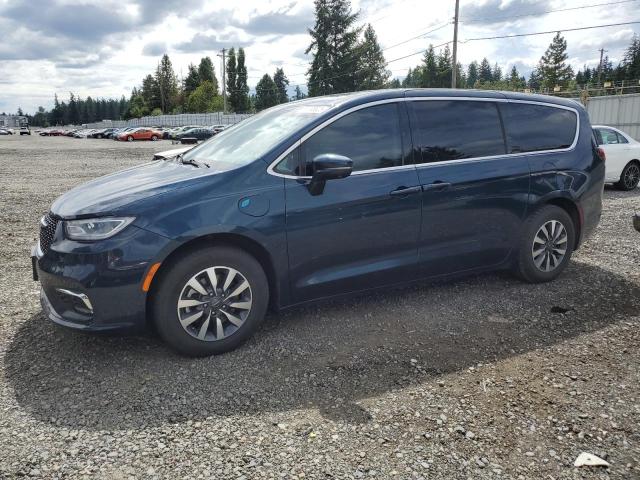 CHRYSLER PACIFICA H 2022 with VIN 2C4RC1L71NR121601 - Photo from auction