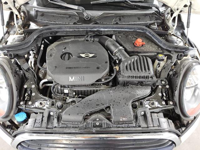 Photo 11 from auction – 2017 MINI COOPER with VIN WMWXP5C3XH3B15941