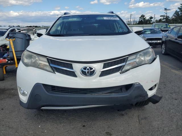 Photo 5 from auction – 2015 TOYOTA RAV4 XLE with VIN JTMRFREV8FD099263