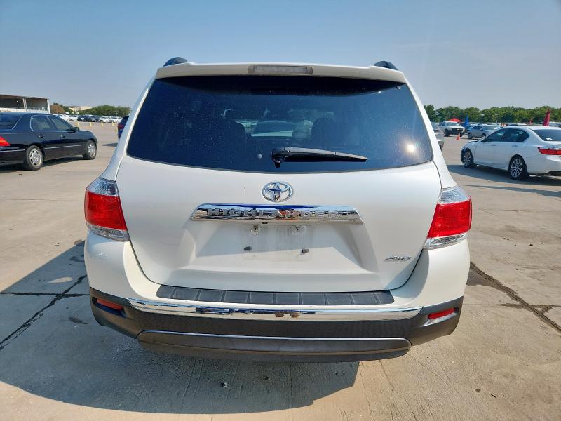 Photo 6 from auction – 2012 TOYOTA HIGHLANDER with VIN 5TDBK3EH6CS144513