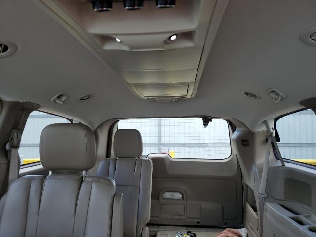Photo 10 from auction – 2012 CHRYSLER TOWN & COU with VIN 2C4RC1BGXCR287212