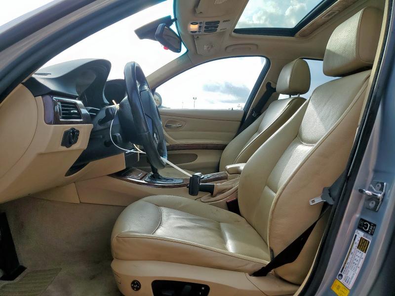 Photo 7 from auction – 2006 BMW 325 I with VIN WBAVB13516PT00673