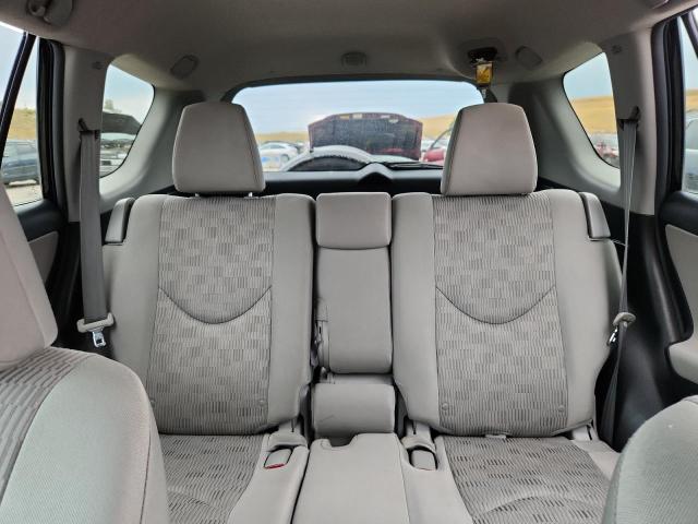 Photo 10 from auction – 2012 TOYOTA RAV4 with VIN 2T3BF4DV5CW187935