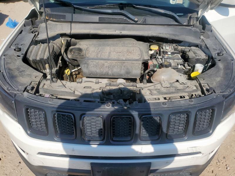 Photo 12 from auction – 2019 JEEP COMPASS LATITUDE with VIN 3C4NJDBB5KT697664