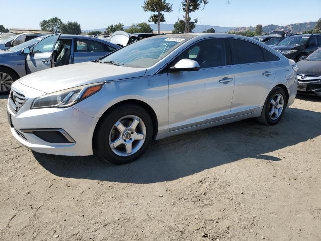 HYUNDAI SONATA SE 2016 with VIN 5NPE24AF0GH384644 - Photo from auction